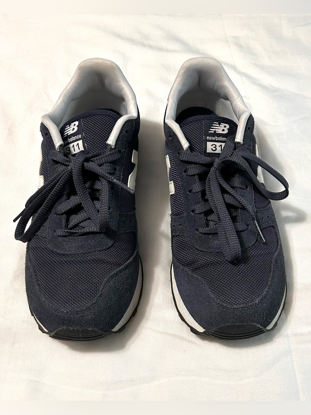 New Balance 311 Classic Navy Blue and White Vintage Retro Style Sneakers sz 9.5